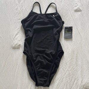 Nike hydrastrong cut out swimsuit